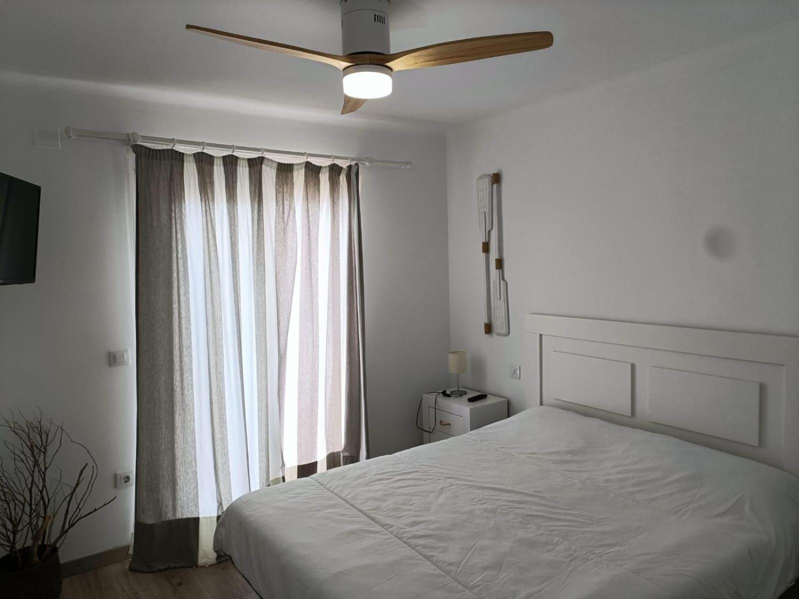 Apartament Grifeu Llança Exteriér fotografie